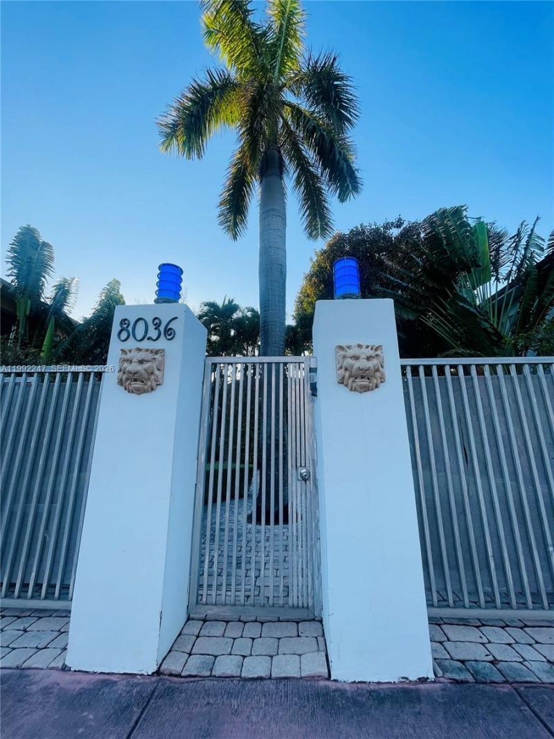 8036 Harding Ave, Unit 3, Miami Beach, FL 33141 Photo