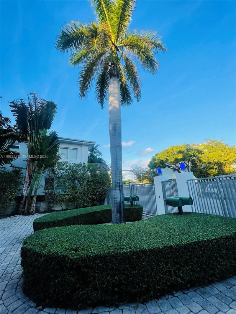 8036 Harding Ave, Unit 3, Miami Beach, FL 33141 Photo