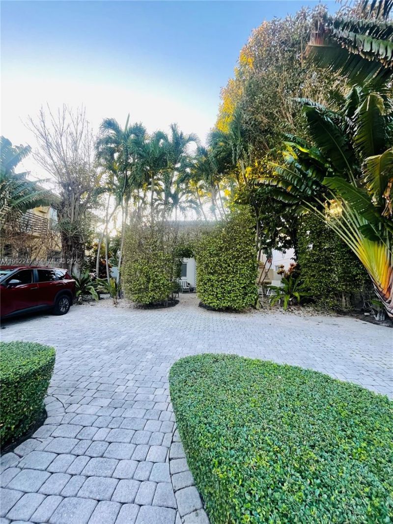 8036 Harding Ave, Unit 3, Miami Beach, FL 33141 Photo