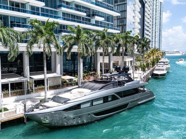 200 Biscayne Boulevard Way, Unit 3311, Miami, FL 33131