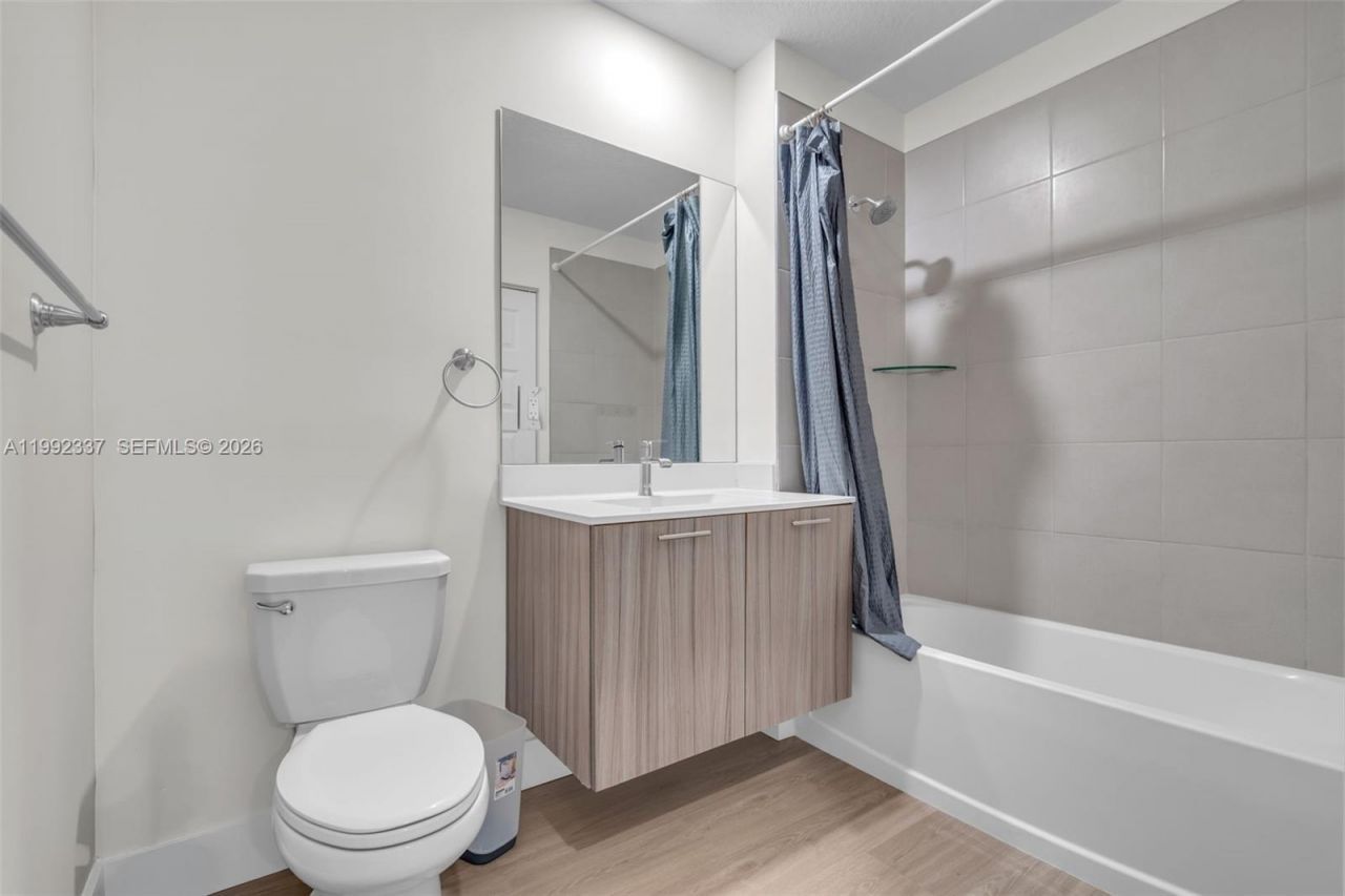 8363 NW 41st St , Unit A-109, Doral, FL 33166 Photo