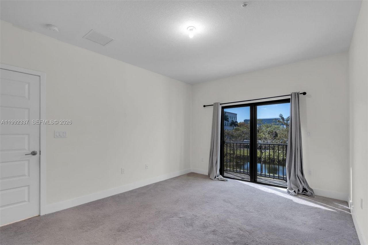 8363 NW 41st St , Unit A-109, Doral, FL 33166 Photo