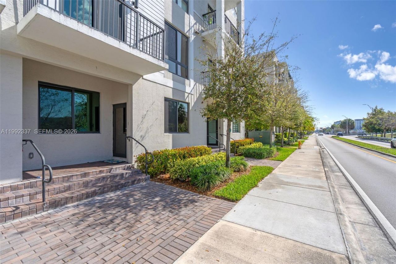 8363 NW 41st St , Unit A-109, Doral, FL 33166 Photo