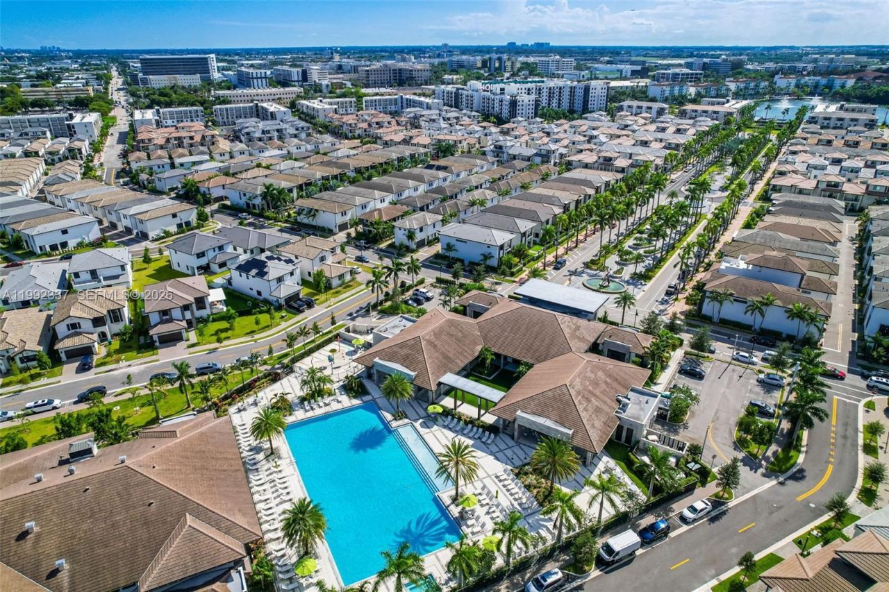 8363 NW 41st St , Unit A-109, Doral, FL 33166 Photo