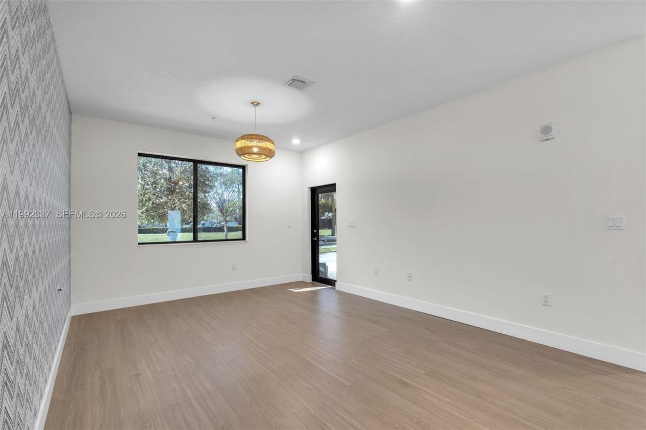 8363 NW 41st St , Unit A-109, Doral, FL 33166 Photo