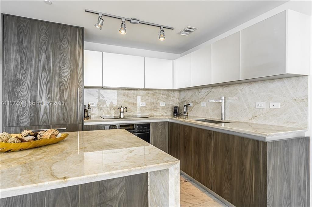 3131 NE 7th Ave, Unit 1901, Miami, FL 33137 Photo