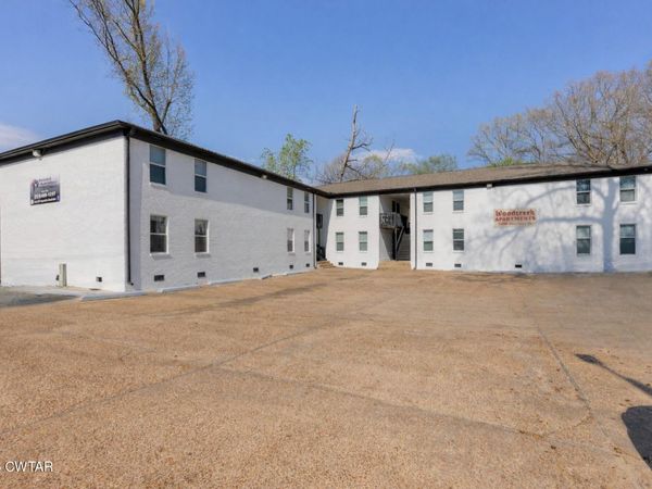 1000 Hollywood Drive , Jackson, TN 38301