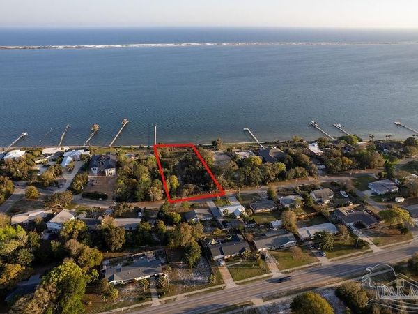 11221 Seaglade Dr, Pensacola, FL 32507