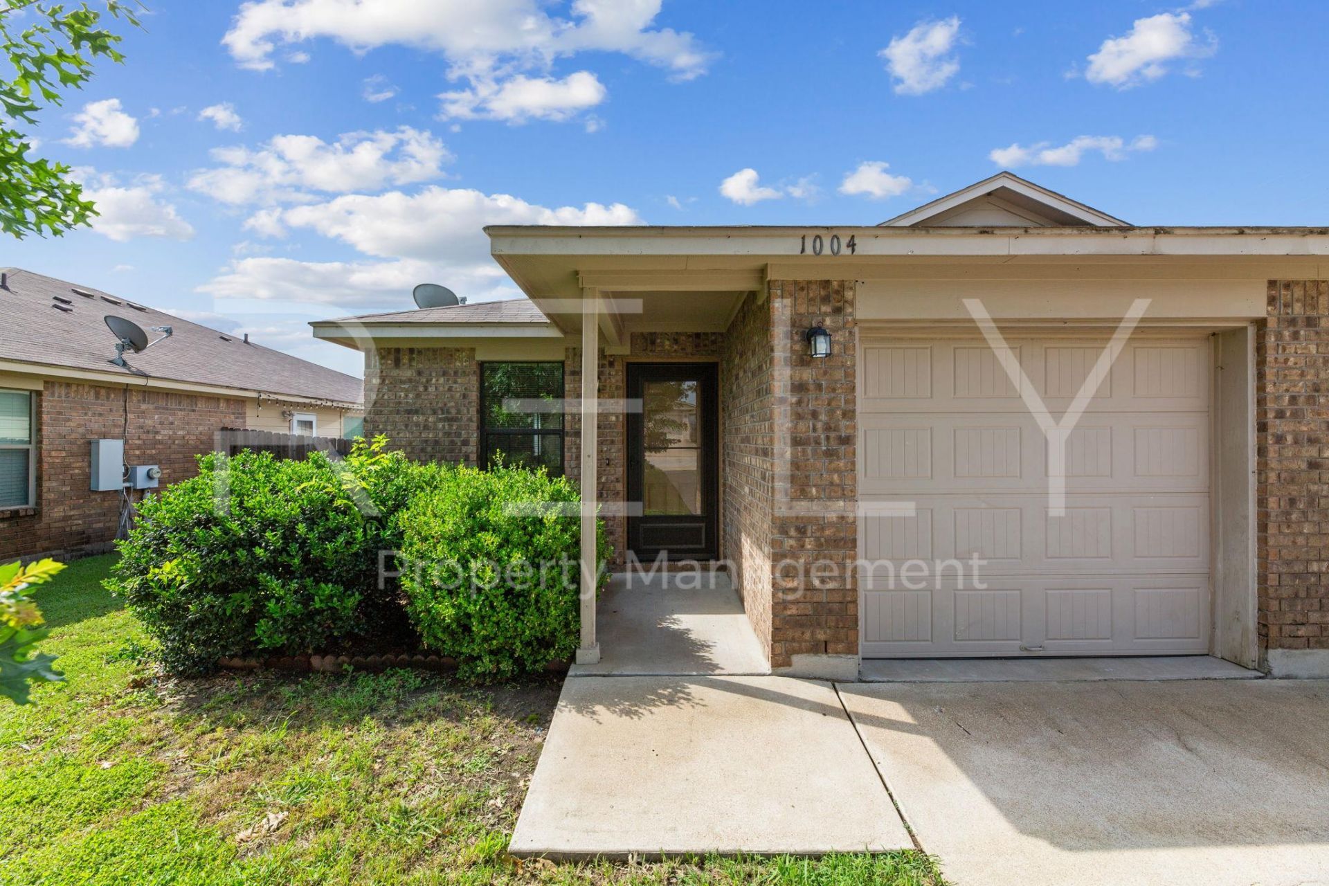 1004 Drovers Cv, Georgetown, TX 78626 Main Photo