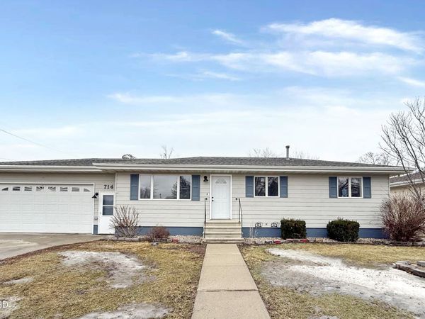 714 KETTERING DRIVE, Aberdeen, SD 57401