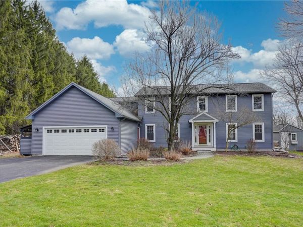 290 Keyes Road , Honeoye Falls, NY 14472