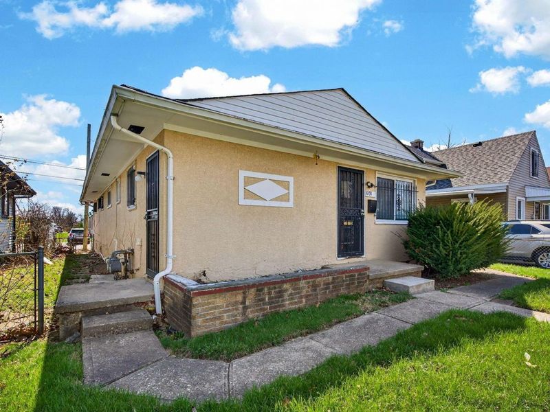 1089-1091 E 26th Avenue, Columbus, OH 43211 Photo 2