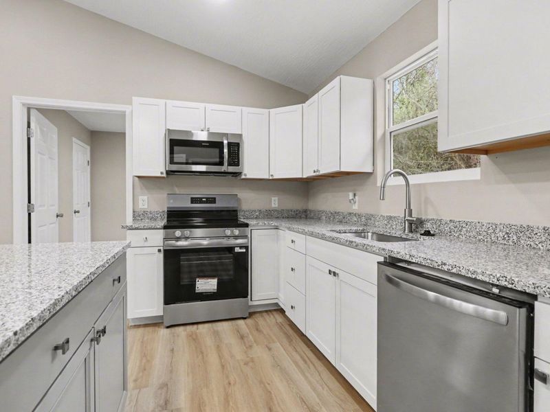 28430 Hide A Way Hills Road, Sugar Grove, OH 43155 Photo 16