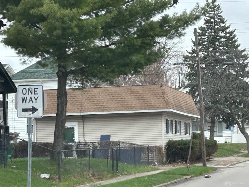 2012 Saint Charles Avenue, Dayton, OH 45410 Photo 1