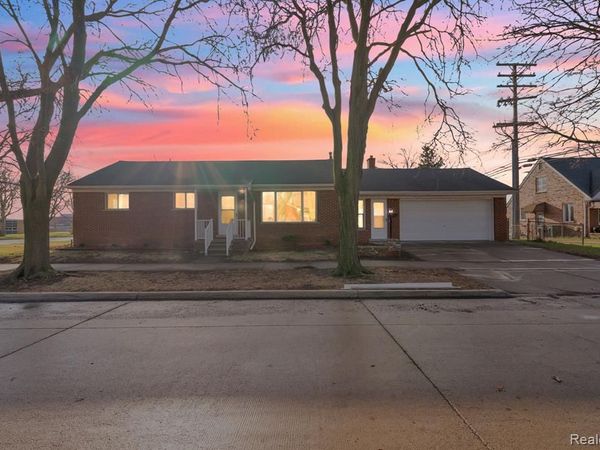 1301 Hollywood Street, Dearborn, MI 48124