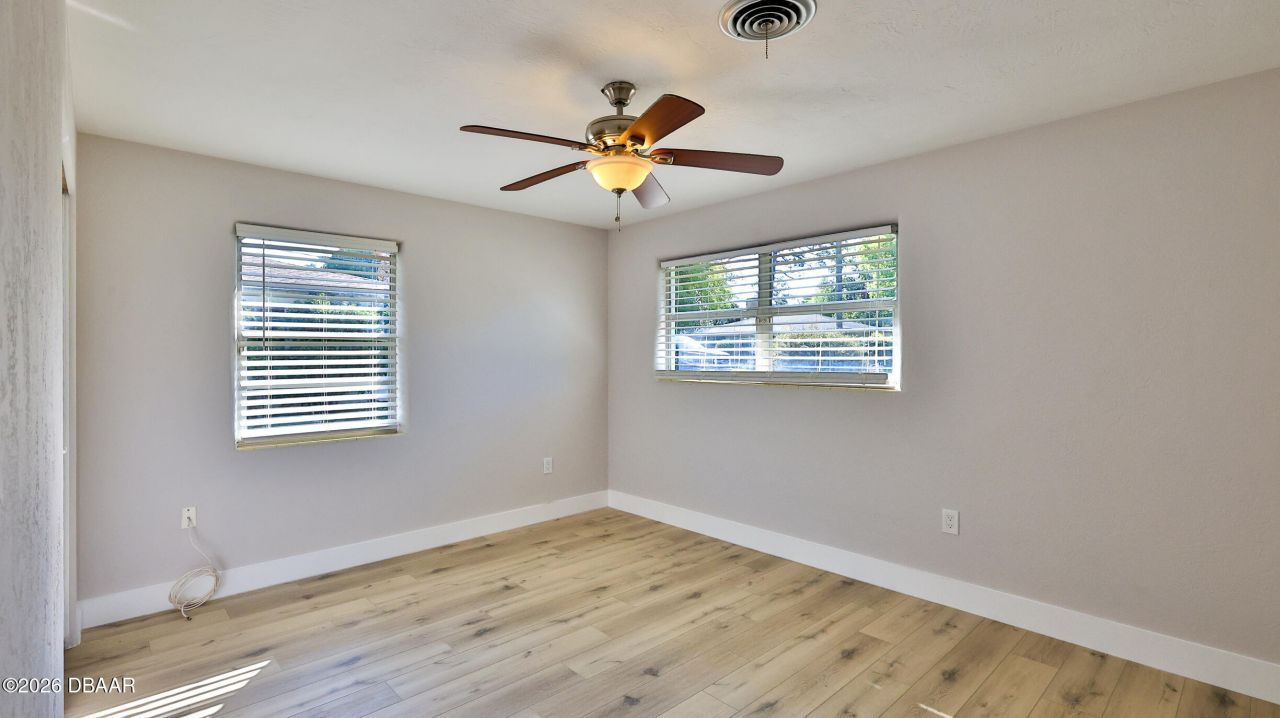 11 Swan Avenue, New Smyrna Beach, FL 32168 Photo