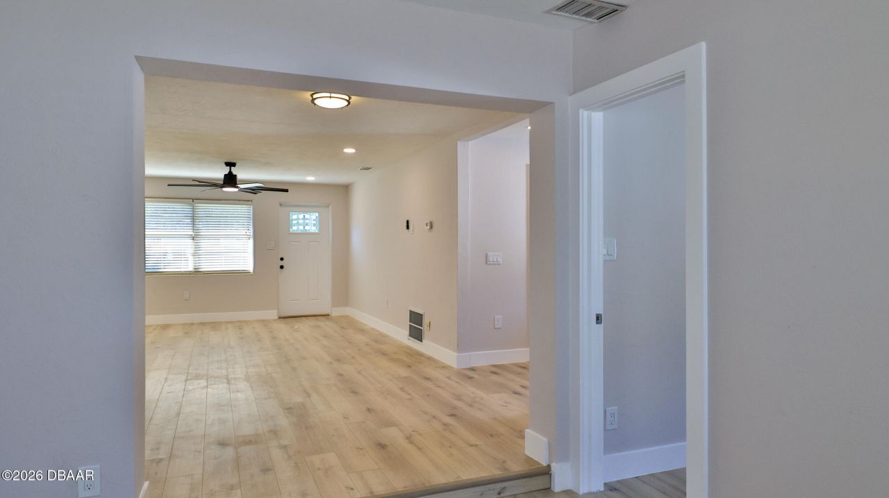 11 Swan Avenue, New Smyrna Beach, FL 32168 Photo