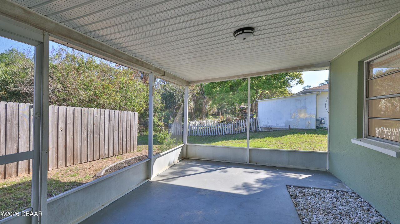 11 Swan Avenue, New Smyrna Beach, FL 32168 Photo