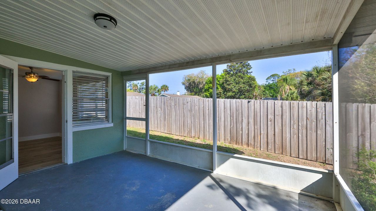 11 Swan Avenue, New Smyrna Beach, FL 32168 Photo