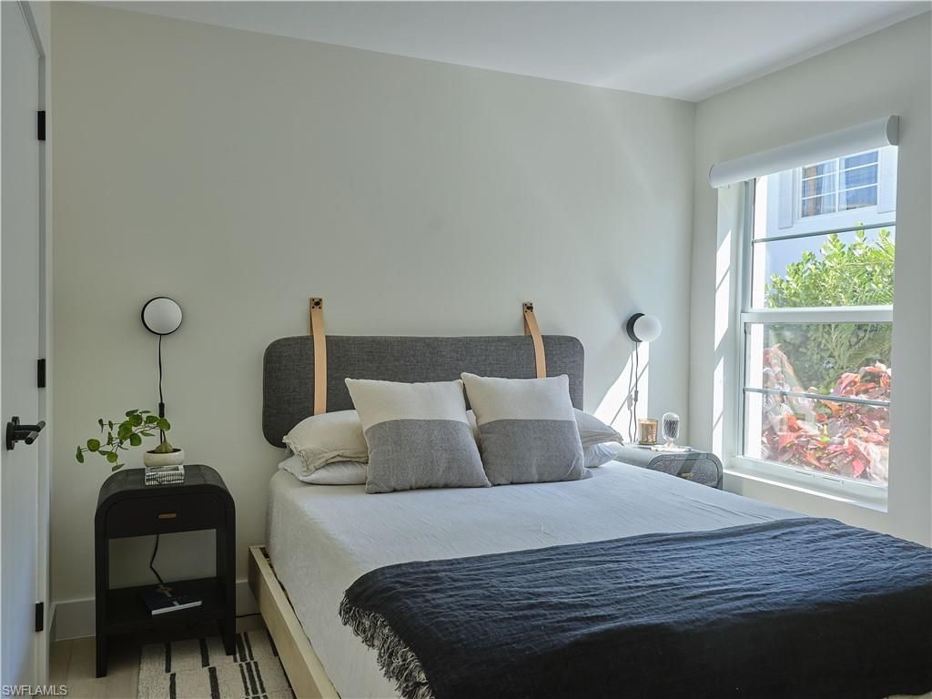 322 Harbour Dr, Unit 104D, Naples, FL 34103 Photo