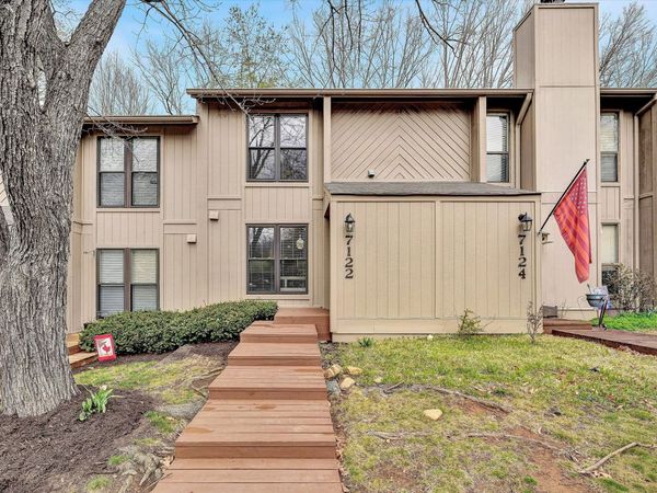 7122 Woods Crossing DR, Roanoke, VA 24018