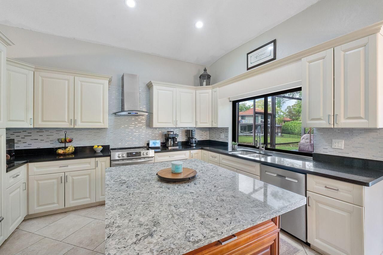 6273 NW 52nd Street, Coral Springs, FL 33067 Photo