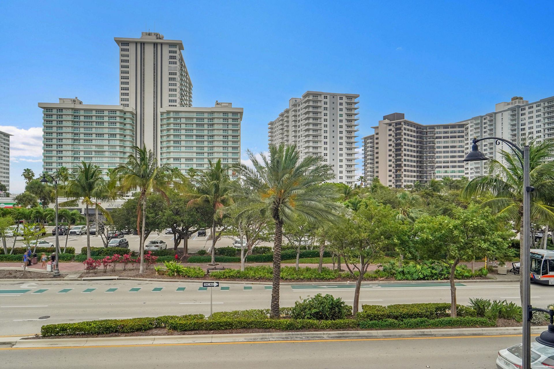 3909 N Ocean Boulevard, Unit 301, Fort Lauderdale, FL 33308 Photo