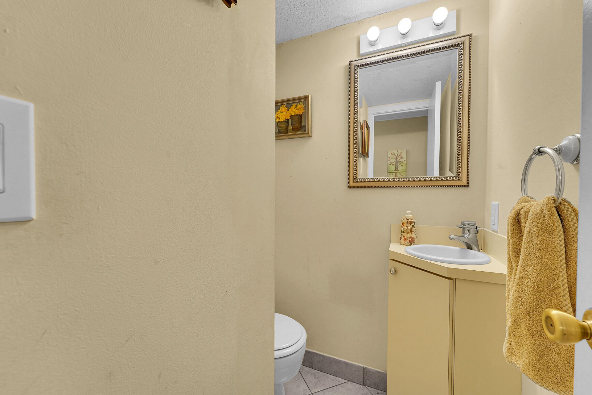 3909 N Ocean Boulevard, Unit 301, Fort Lauderdale, FL 33308 Photo