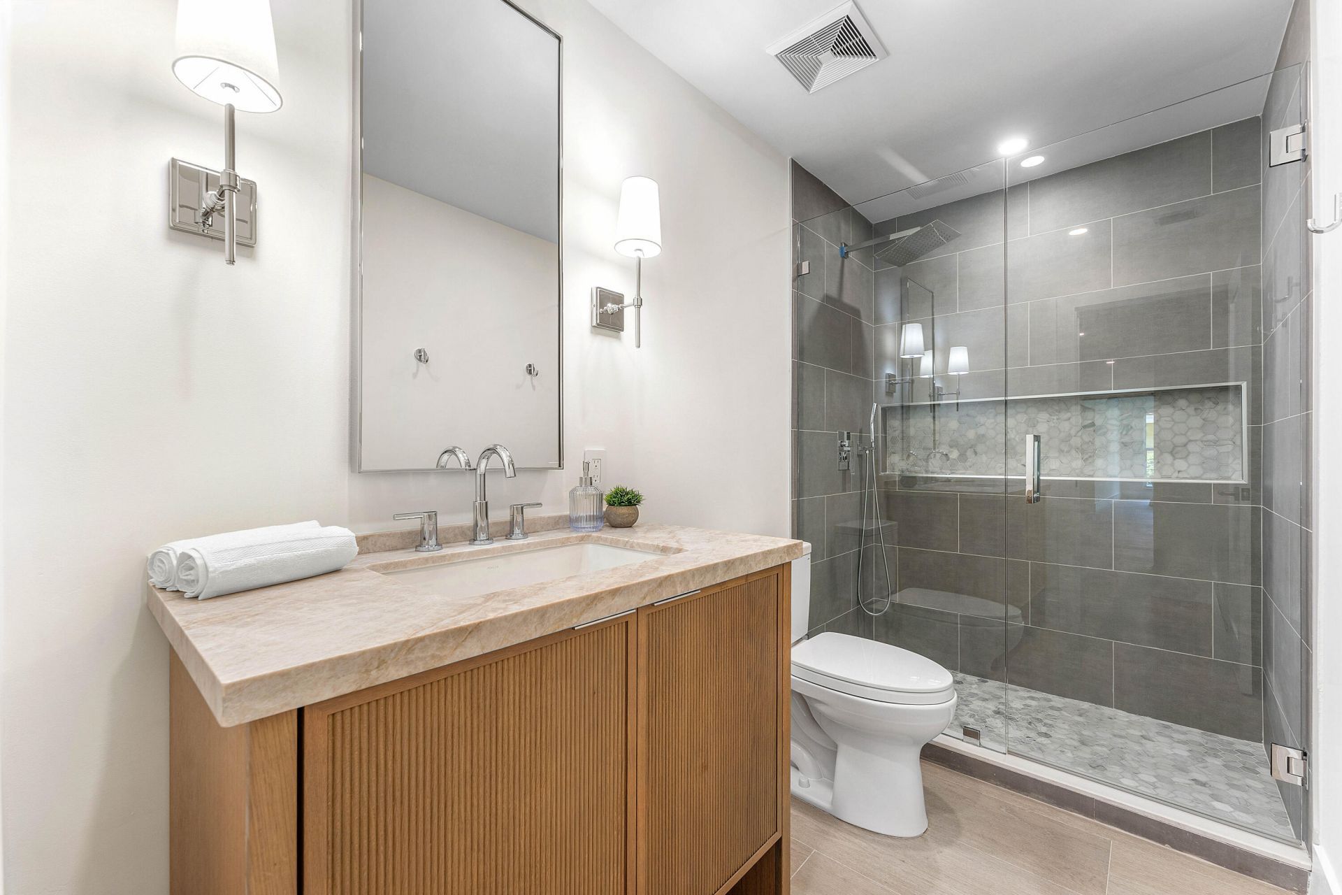 654 W Lakewoode Circle, Delray Beach, FL 33445 Photo