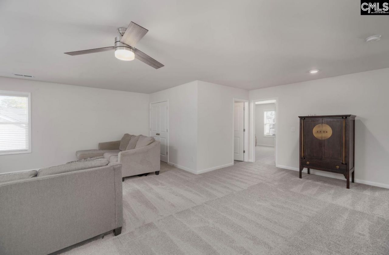 20 Breeders Court  Photo 20