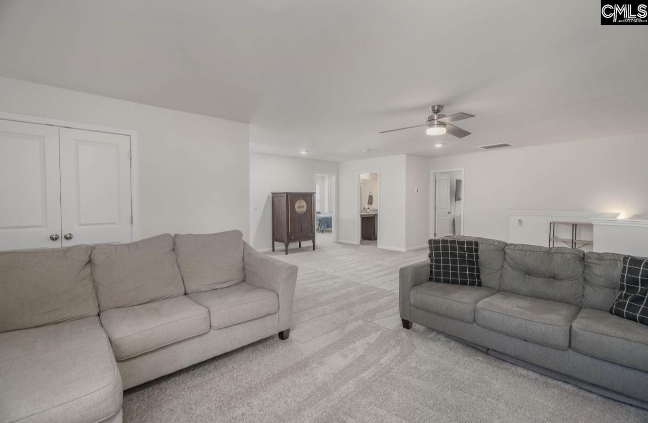 20 Breeders Court  Photo 23