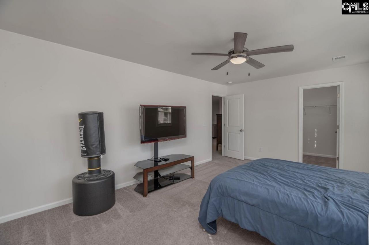 20 Breeders Court  Photo 28