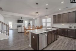 20 Breeders Court  photo 4