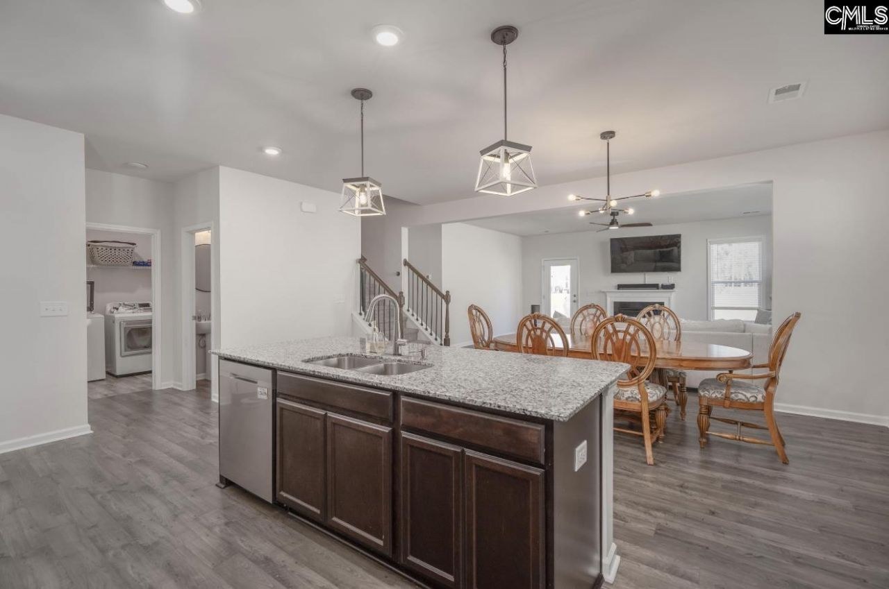 20 Breeders Court  Photo 7