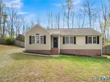 30 La Mae Court , Aylett, VA 23009