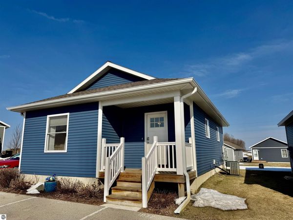 1072 Cupola Place, Traverse City, MI 49696