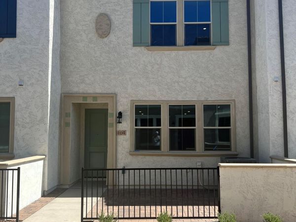 1822 E Chelsea Lane, Unit 104, Gilbert, AZ 85295