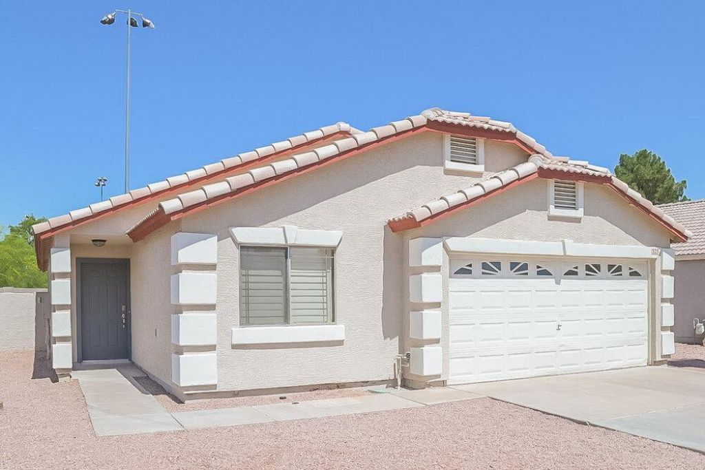 323 N Ocean Drive, Gilbert, AZ 85233 Main Photo