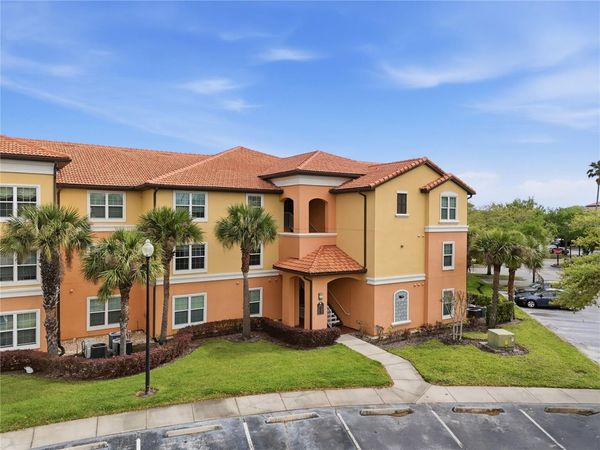 5475 VINELAND ROAD , Unit 8212, ORLANDO, FL 32811