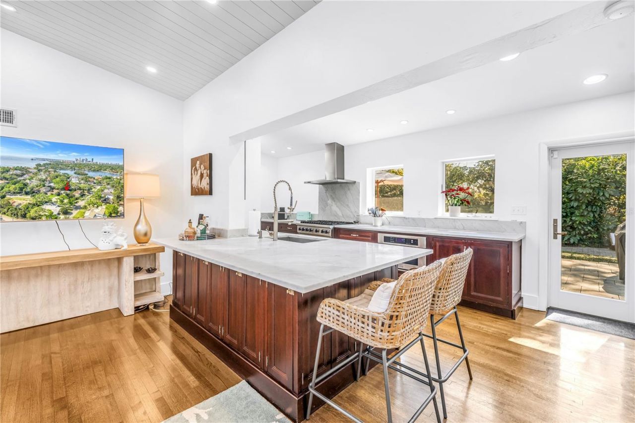 209 Bandera Way Ne, Saint Petersburg, FL 33704 Photo