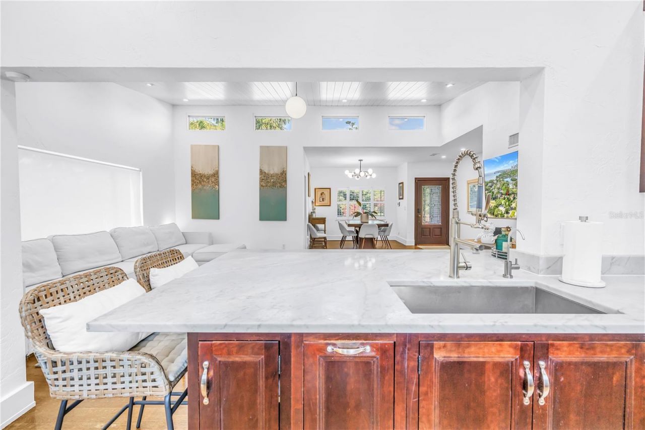 209 Bandera Way Ne, Saint Petersburg, FL 33704 Photo