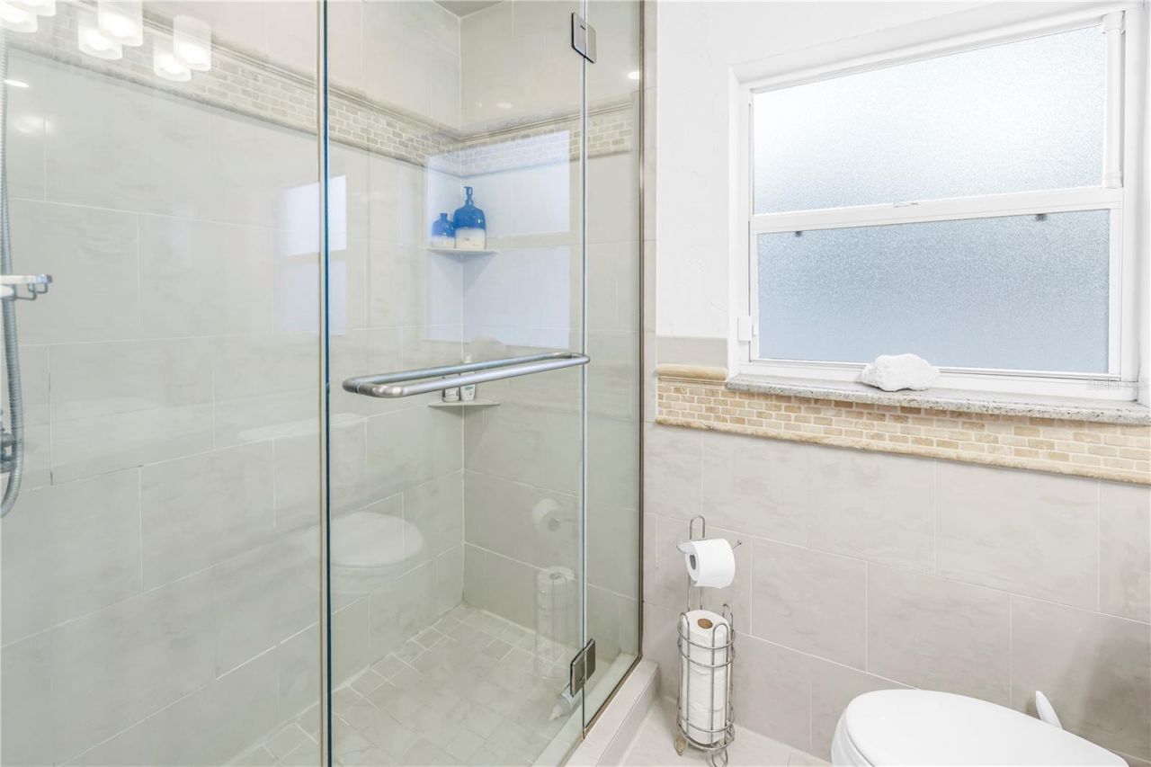 209 Bandera Way Ne, Saint Petersburg, FL 33704 Photo