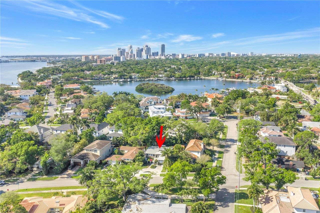 209 Bandera Way Ne, Saint Petersburg, FL 33704 Photo