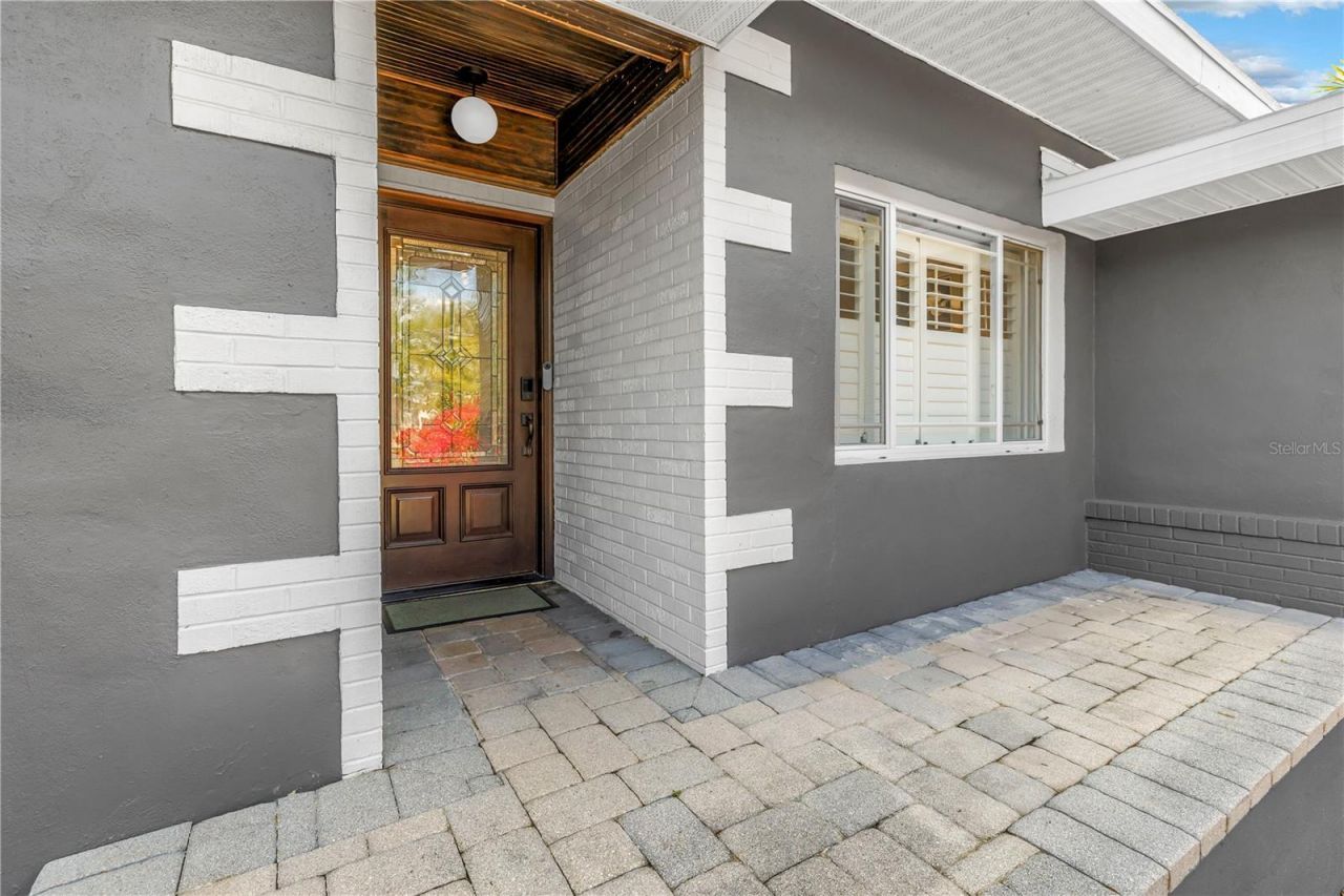 209 Bandera Way Ne, Saint Petersburg, FL 33704 Photo