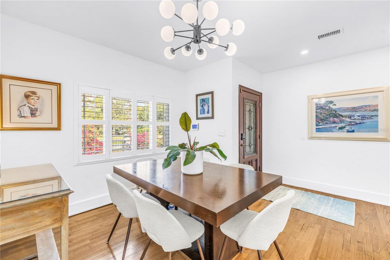 209 Bandera Way Ne, Saint Petersburg, FL 33704 Photo