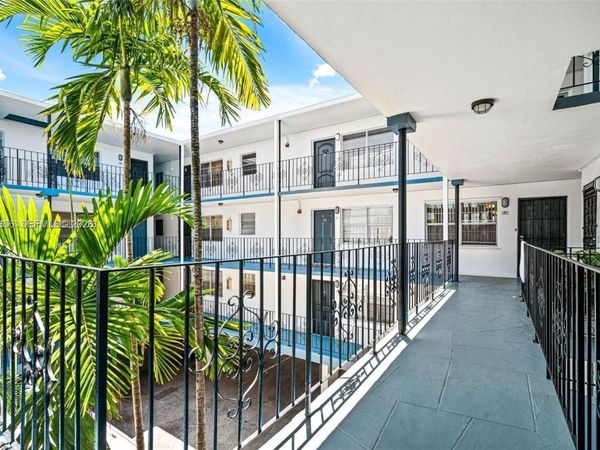 1230 NE 139th St , Unit 304, North Miami, FL 33161