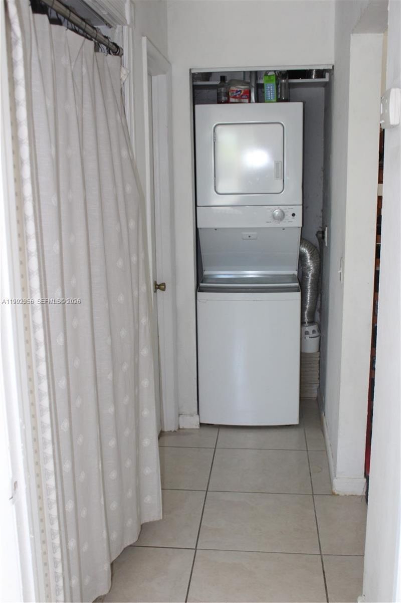 1230 NE 139th St , Unit 304, North Miami, FL 33161 Photo