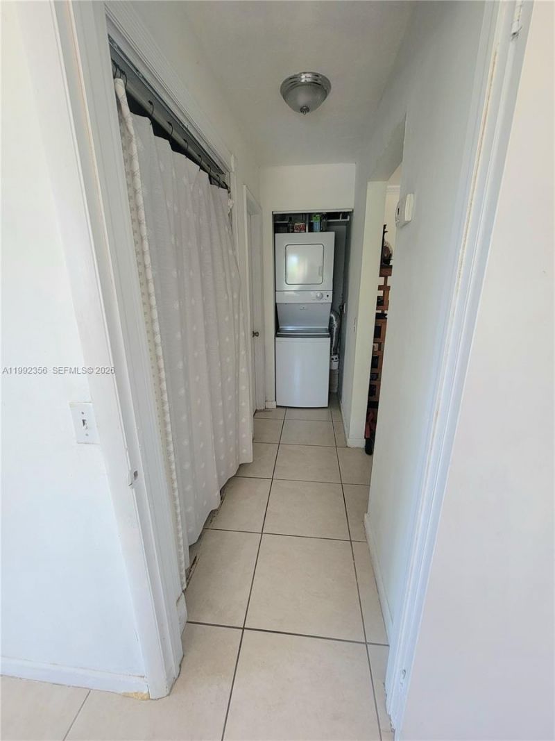 1230 NE 139th St , Unit 304, North Miami, FL 33161 Photo