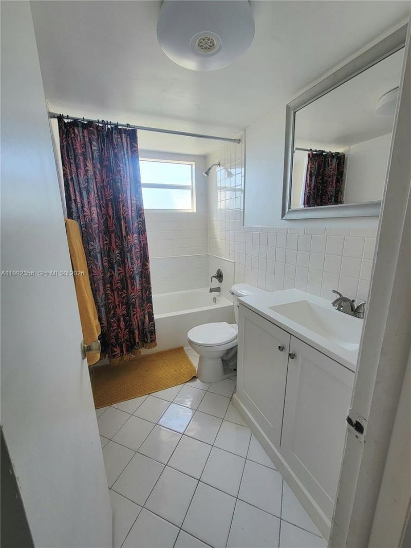 1230 NE 139th St , Unit 304, North Miami, FL 33161 Photo