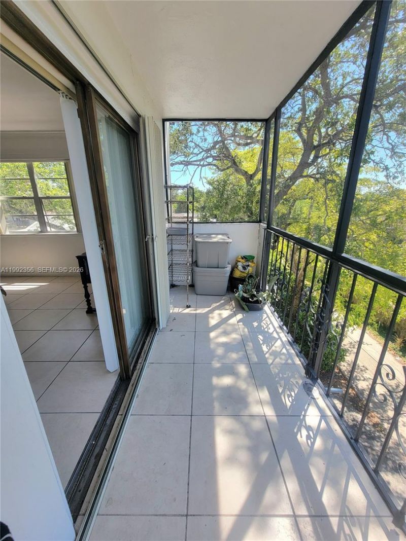 1230 NE 139th St , Unit 304, North Miami, FL 33161 Photo